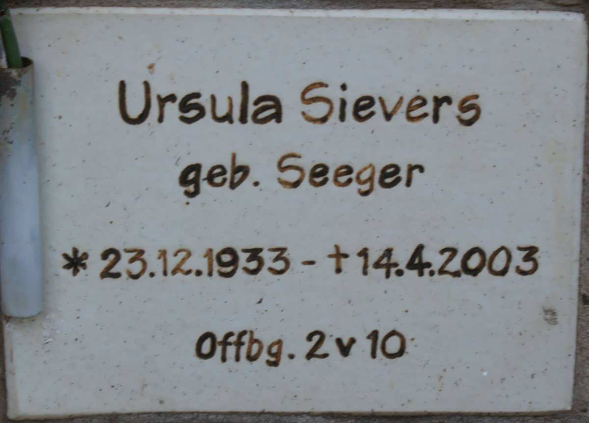 SIEVERS Ursula nee SEEGER 1933-2003