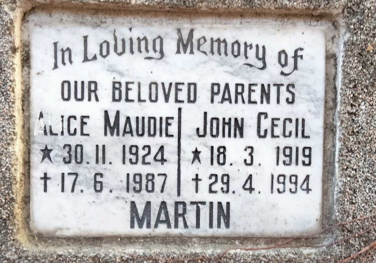MARTIN John Cecil 1919-1994 & Alice Maudie 1924-1987