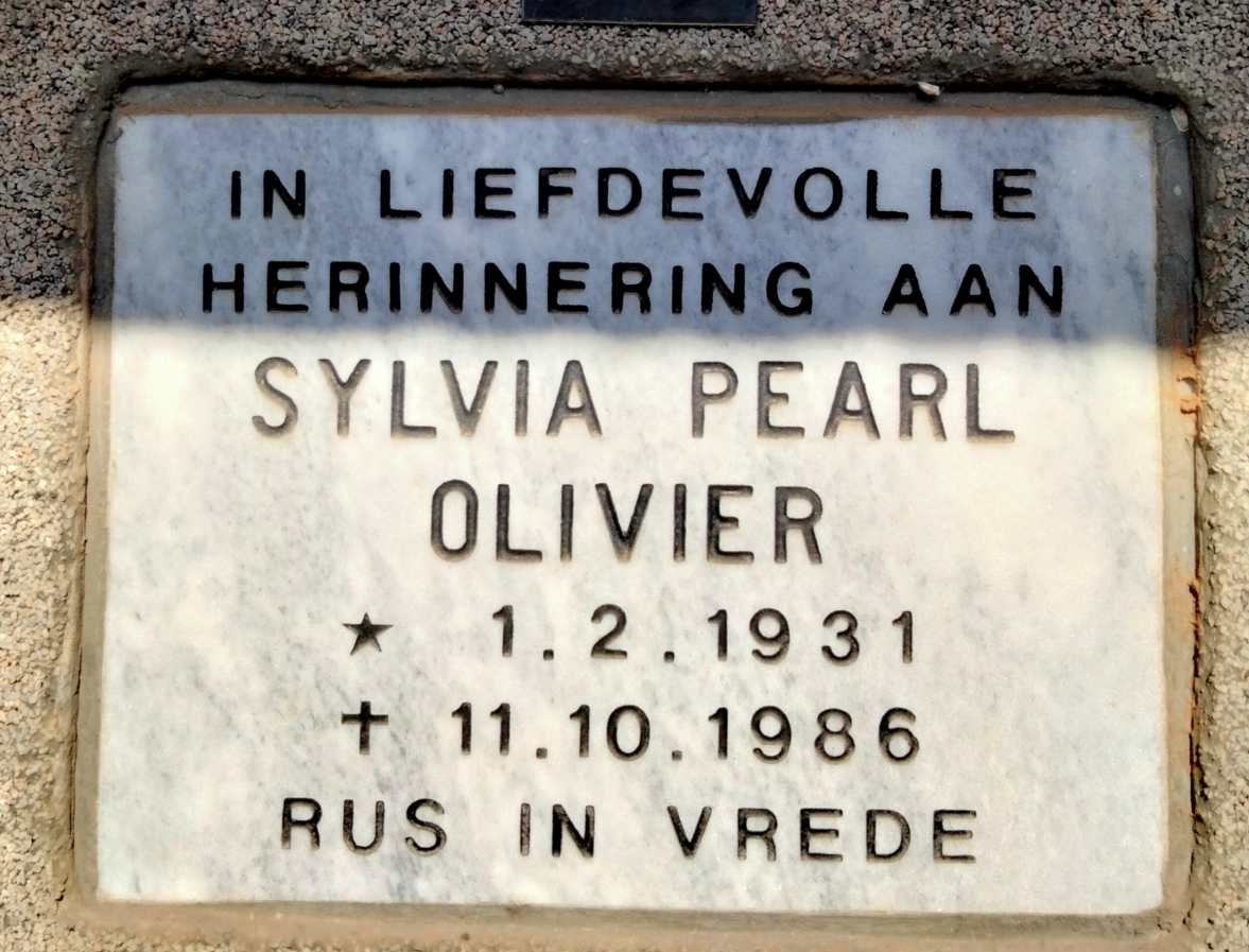 OLIVIER Sylvia Pearl 1931-1986