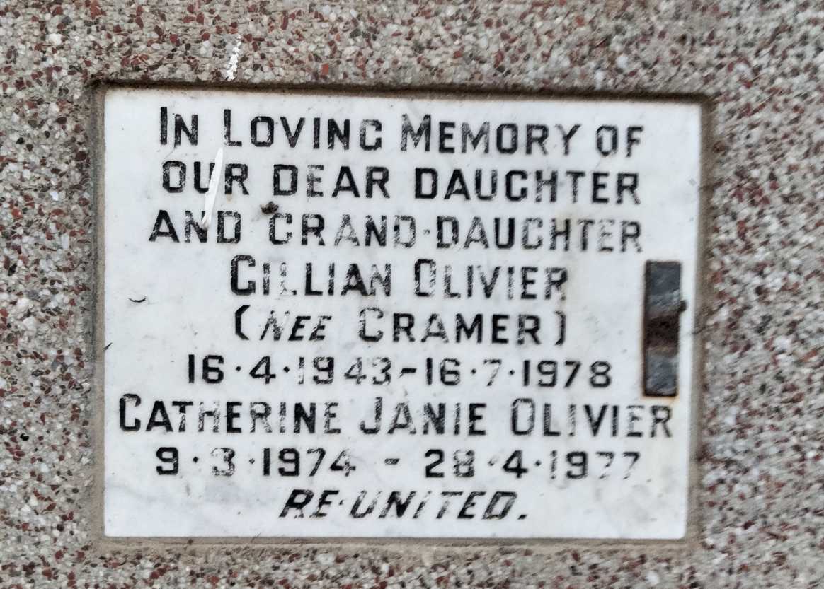 OLIVIER Gillian nee CRAMER 1943-1978 :: OLIVIER Catherine Janie 1974-1977