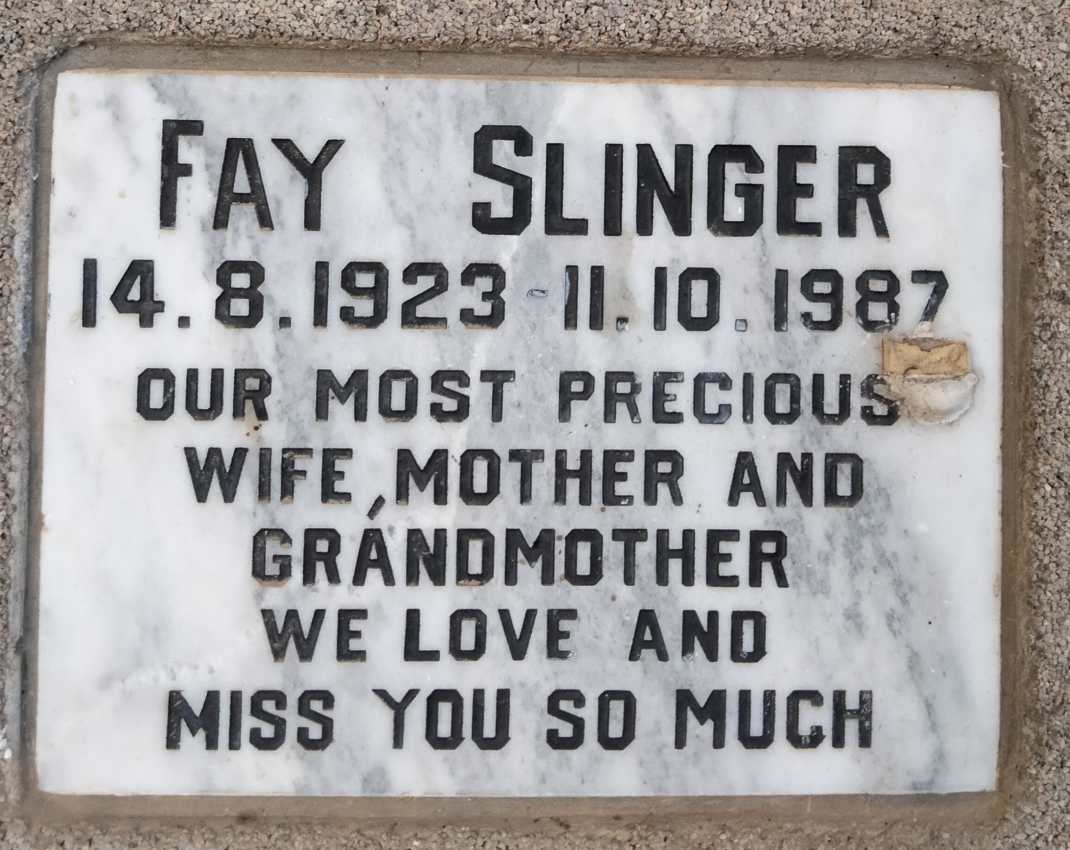 SLINGER Fay 1923-1987