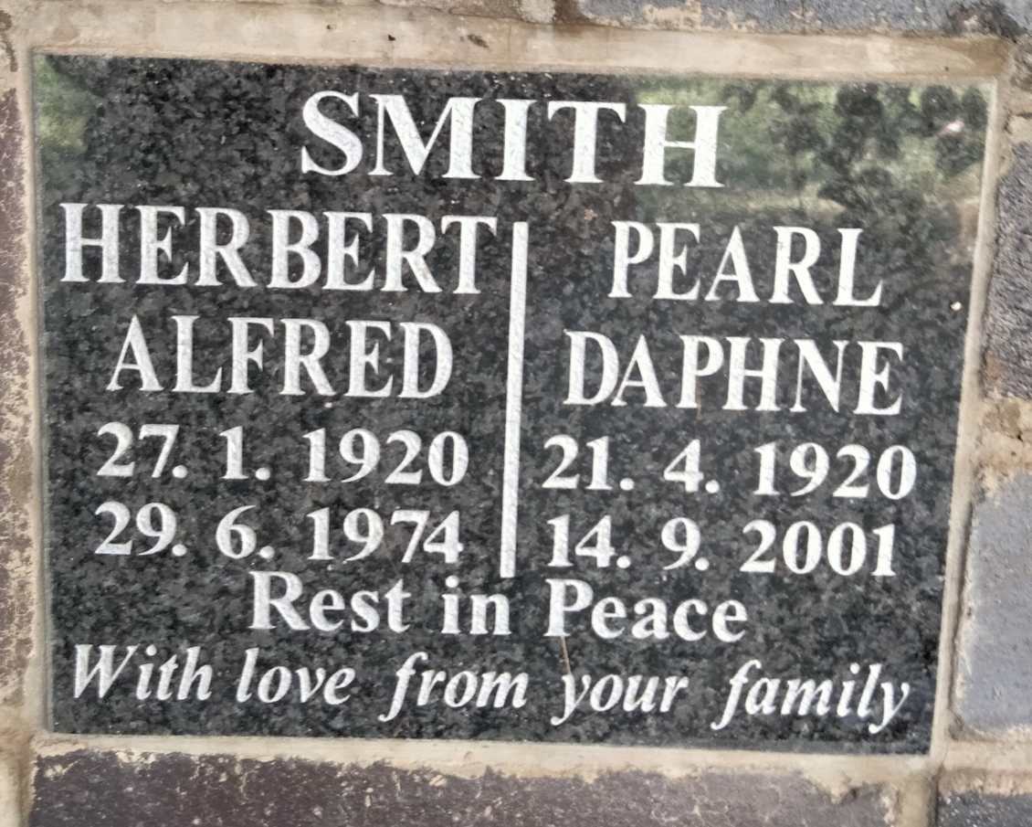 SMITH Herbert Alfred 1920-1974 & Pearl Daphne 1920-2001