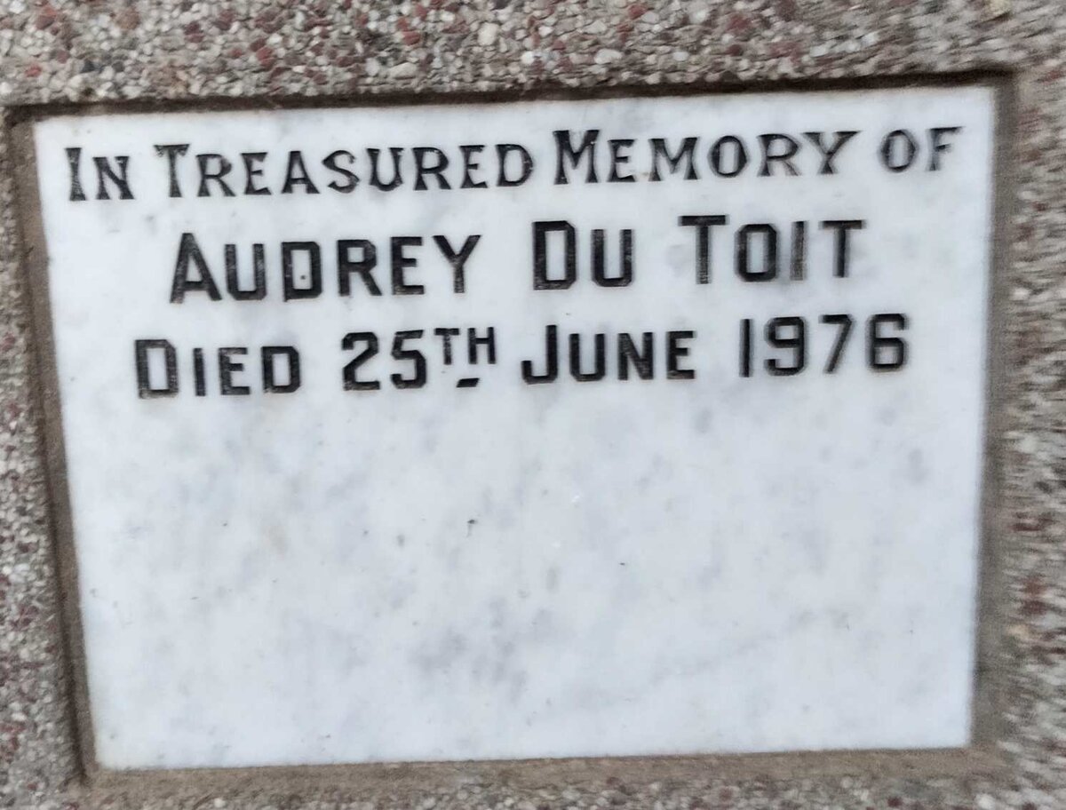 TOIT Audrey, du -1976