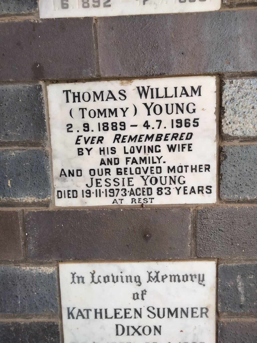 YOUNG Thomas William 1889-1965 & Jessie -1973