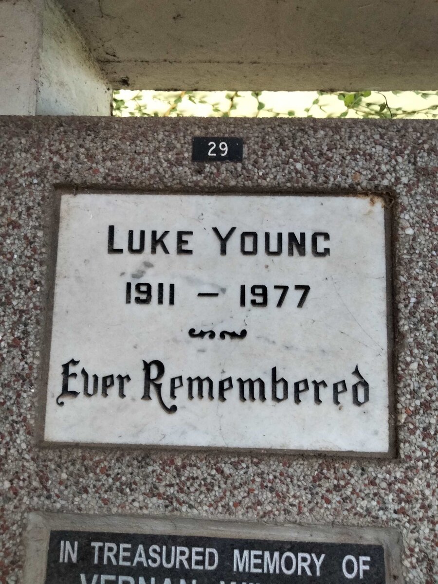 YOUNG Luke 1911-1977