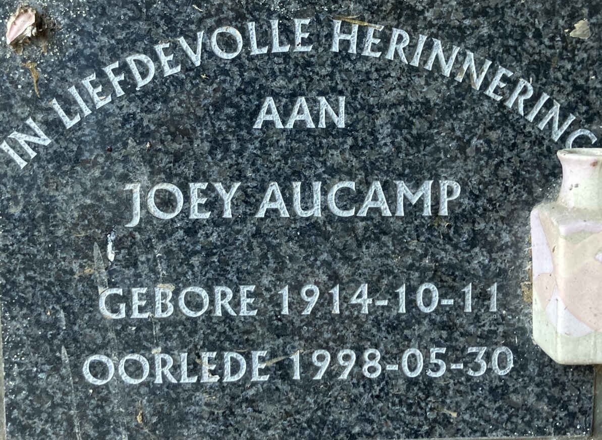 AUCAMP Joey 1914-1998