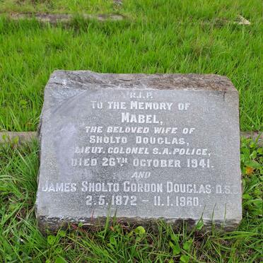 DOUGLAS James Douglas Gordon 1872-1960 & Mabel -1941