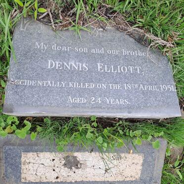 ELLIOTT Dennis -1951