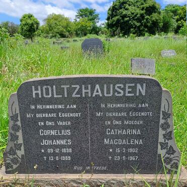 HOLTZHAUSEN Cornelius Johannes 1898-1989 & Catherina Magdalena 1902-1967