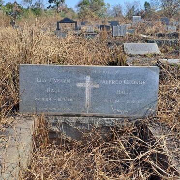 HALL Alfred George 1904-1976 & Lily Evelyn 1904-1968