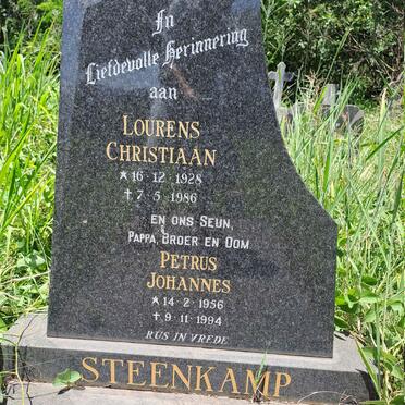 STEENKAMP Lourens Christiaan 1928-1986 :: STEENKAMP Petrus Johannes 1956-1994