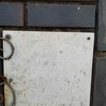 J - Vanne :: Surnames - J