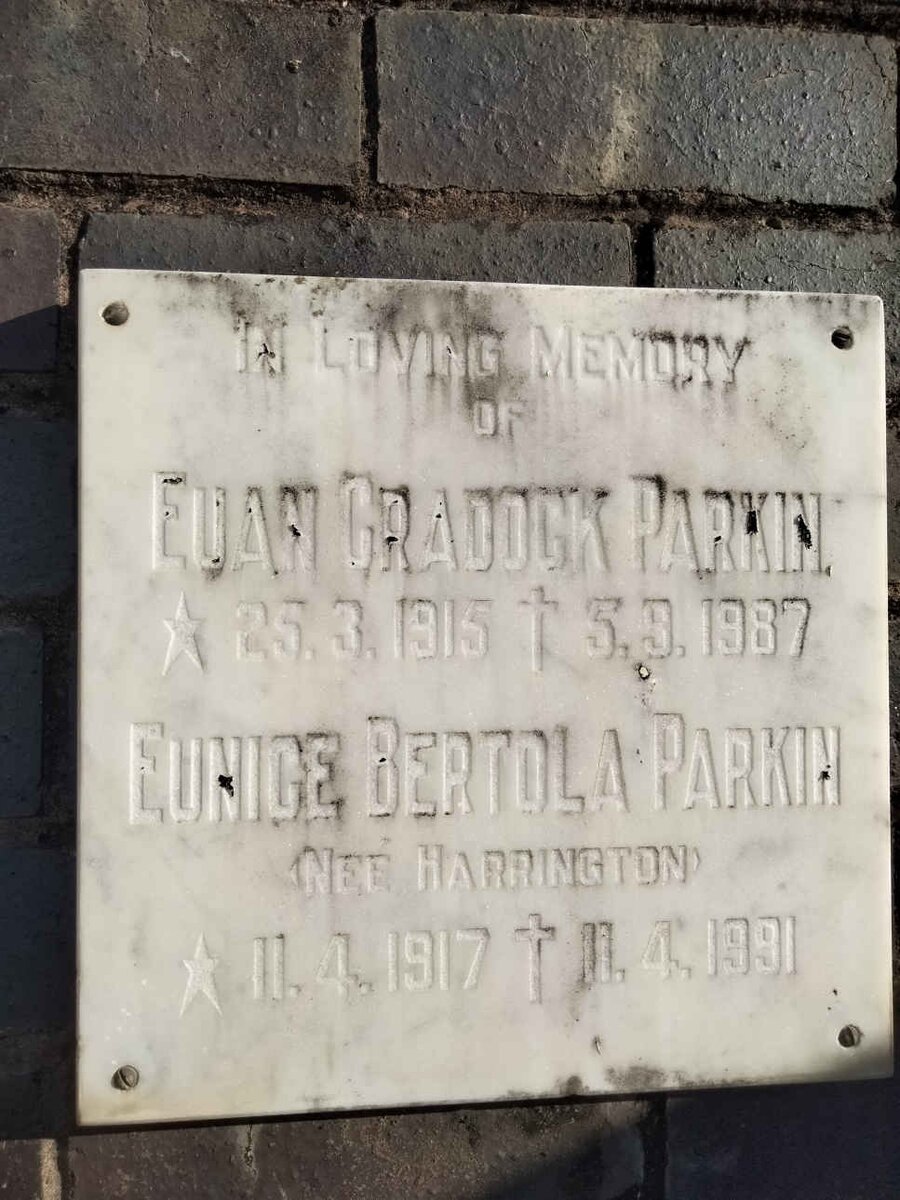 PARKIN Euan Cradock 1915-1987 &amp; Eunice Bertola HARRINGTON 1917-1991