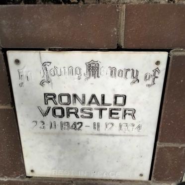 VORSTER Ronald 1942-1994