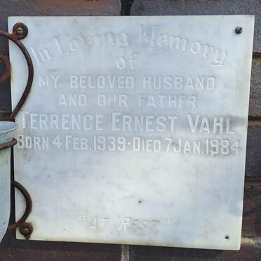 VAHL Terrence Ernest 1939-1984