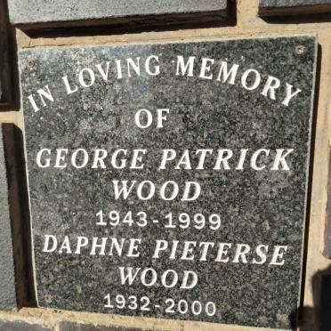 WOOD George Patrick 1943-1999 &amp; Daphne Pieterse 1932-2000