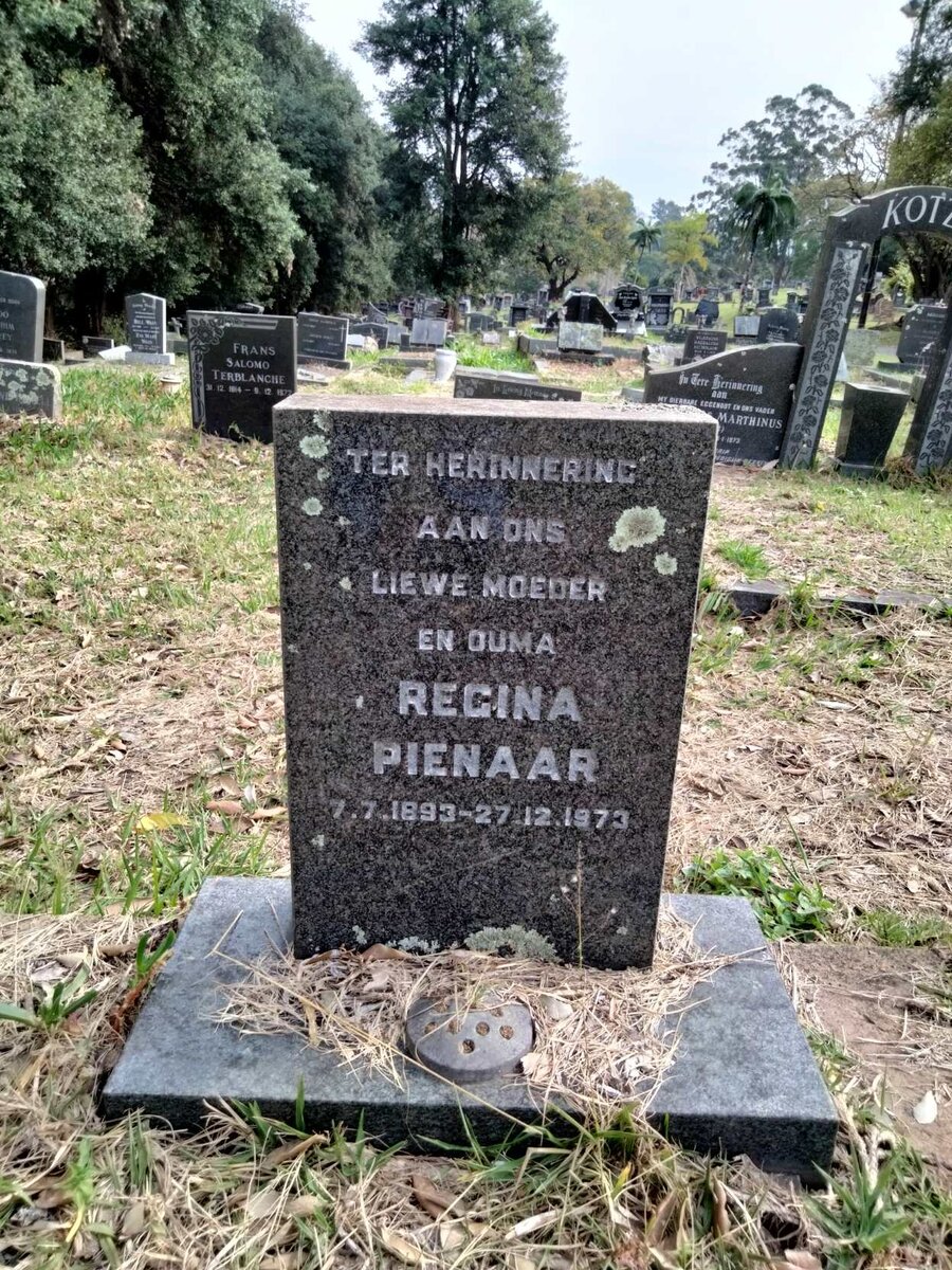 PIENAAR Regina 1893-1973