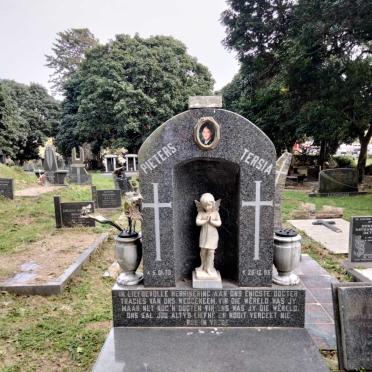 PIETERS Tersia 1973-1995