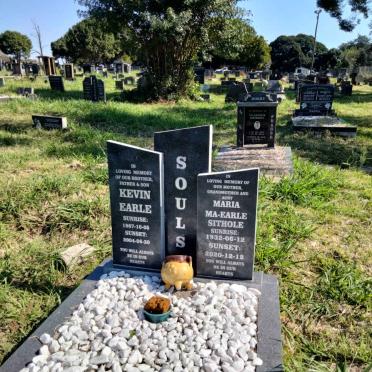 SOULS Kevin Earle 1967-2004 :: SITHOLE Maria 1932-2020