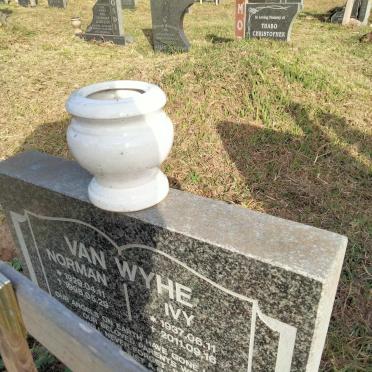 WYHE Norman, van 1929-1998 & Ivy 1937-2011 _1