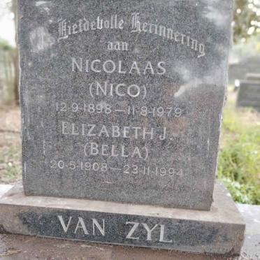ZYL Nicolaas, van 1898-1979 &amp; Elizabeth 1908-1994