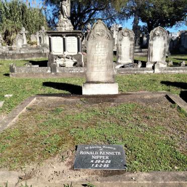 NIPPER Ronald Kenneth 1928-1995