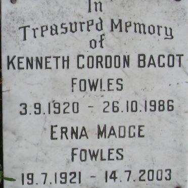 FOWLES Kenneth Gordon Bagot 1920-1986 &amp; Erna Madge 1921-2003