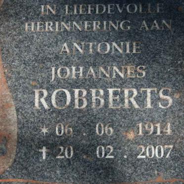 ROBBERTS Antonie Johannes 1914-2007