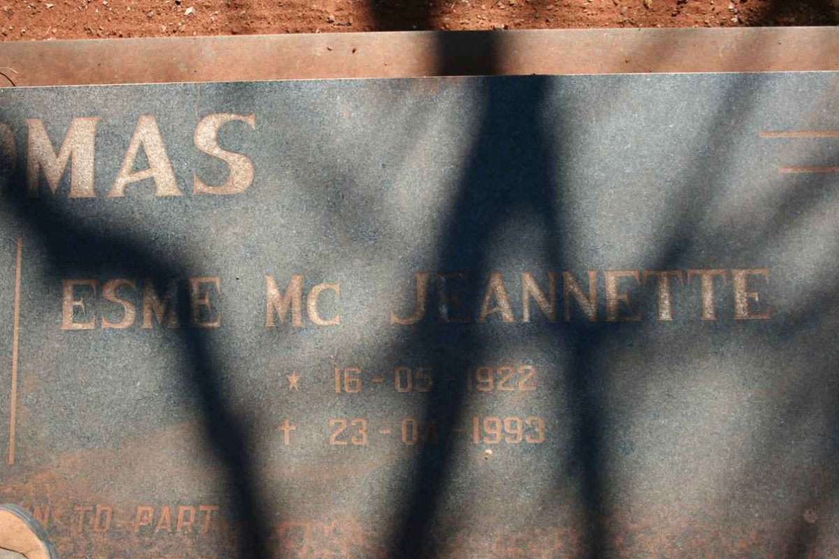 THOMAS Esme Mc Jeanette 1922-1993