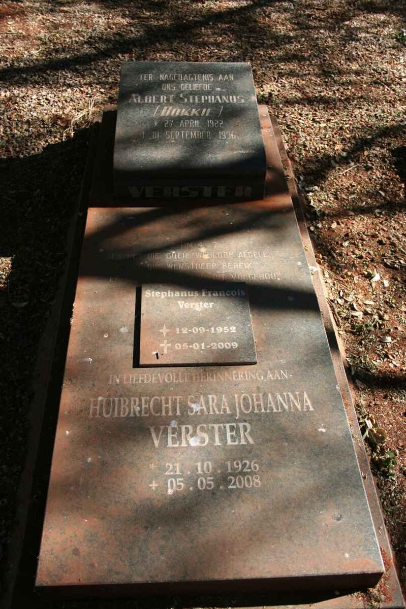 VERSTER GRAVE