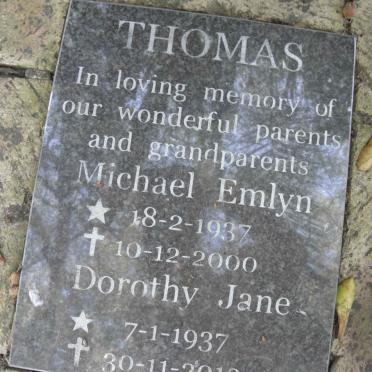 THOMAS Michael Emlyn 1937-2000 &amp; Dorothy Jane 1937-2012