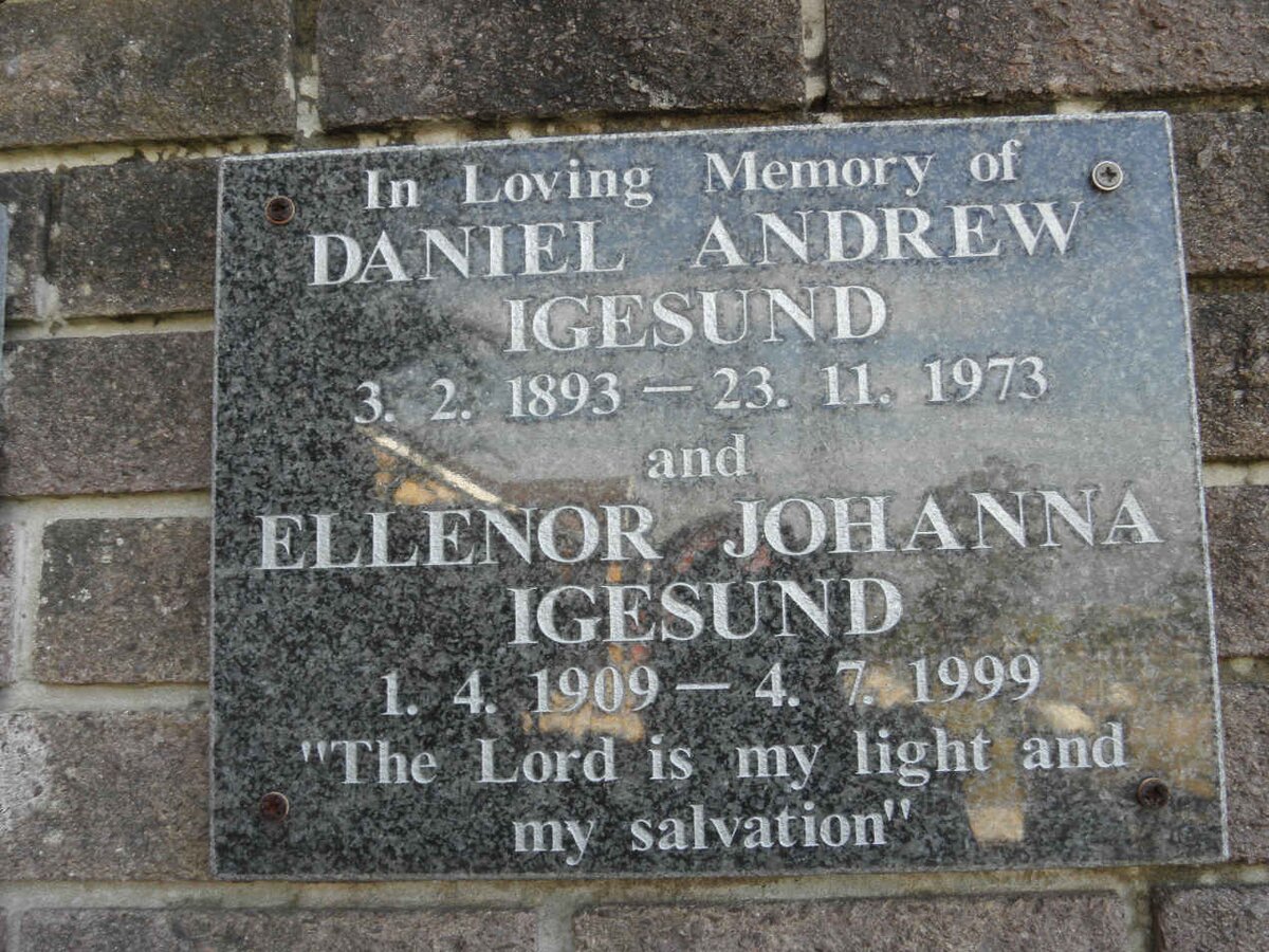 IGESUND Daniel Andrew 1893-1973 &amp; Ellenor Johanna 1909-1999