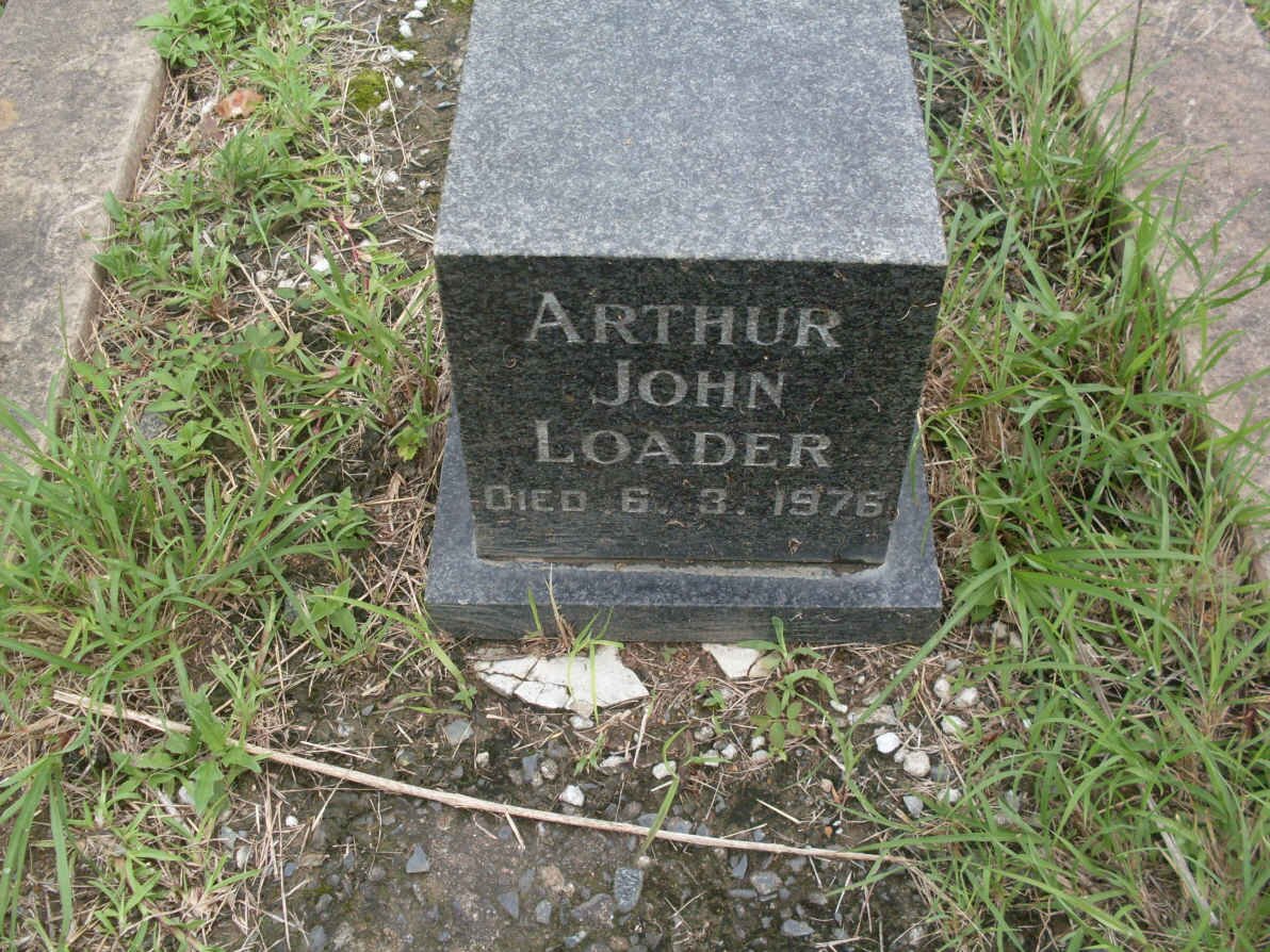 LOADER Arthur John -1976