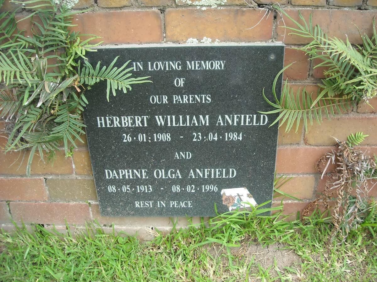 ANFIELD Herbert William 1908-1984 &amp; Daphne Olga 1913-1996