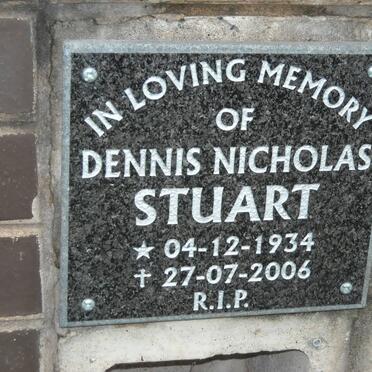 STUART Dennis Nicholas 1934-2006