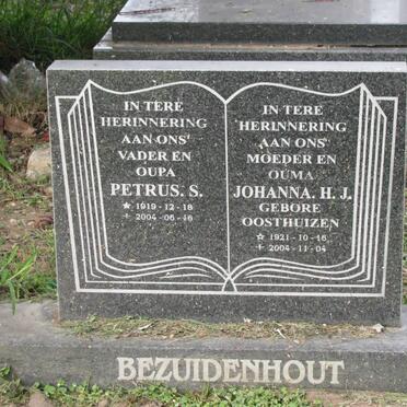 BEZUIDENHOUT Petrus S. 1919-2004 &amp; Johanna H.J. OOSTHUIZEN 1921-2004