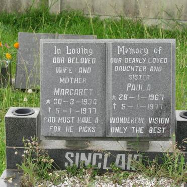 SINCLAIR Margaret 1934-1977 :: SINCLAIR Paula 1967-1977