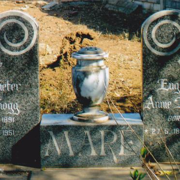 MARE Pieter Hogg 1891-1951 &amp; Eugemie Anne Marie THOLE 1899-1985