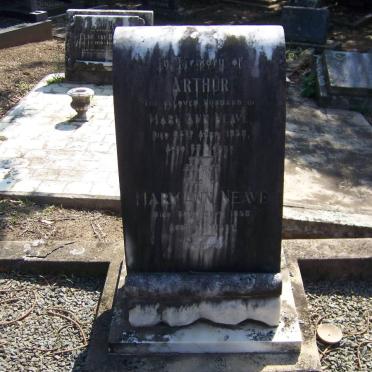 N - Vanne :: Surnames - N