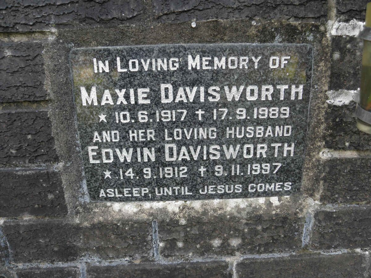 DAVISWORTH Edwin Davis 1912-1997 &amp; Maxie 1917-1989