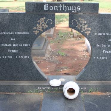 BONTHUYS Hennie 1951-1975 :: BONTHUYS Frances 1948-1975