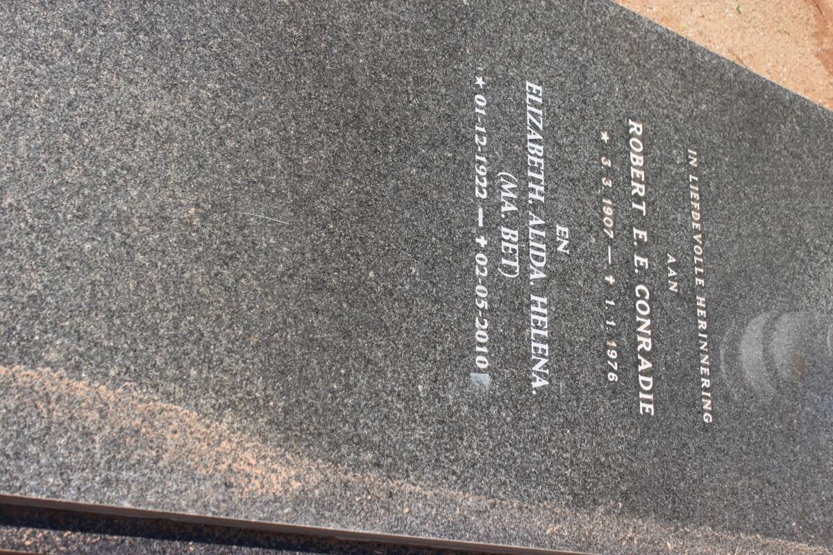CONRADIE Robert E.E. 1907-1976 &amp; Elizabeth Alida Helena 1922-2010