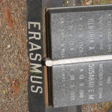 ERASMUS Hendrik A. 1920-1978 &amp; Susarah E.M. 1918-1999