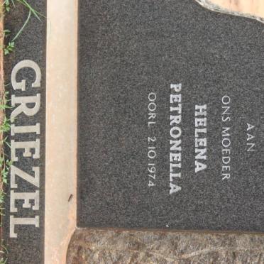 GRIEZEL Hendrik Jacobus -1971 &amp; Helena Petronella -1974