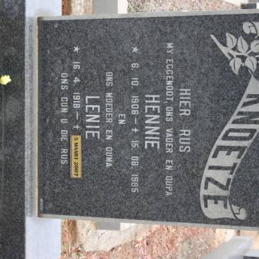 KNOETZE Hennie 1906-1985 &amp; Lenie 1918-2007