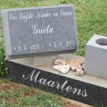 MAARTENS Grieta 1923-2003