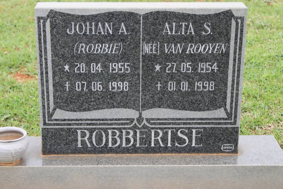 ROBBERTSE Johan A. 1955-1998 &amp; Alta S. VAN ROOYEN 1954-1998