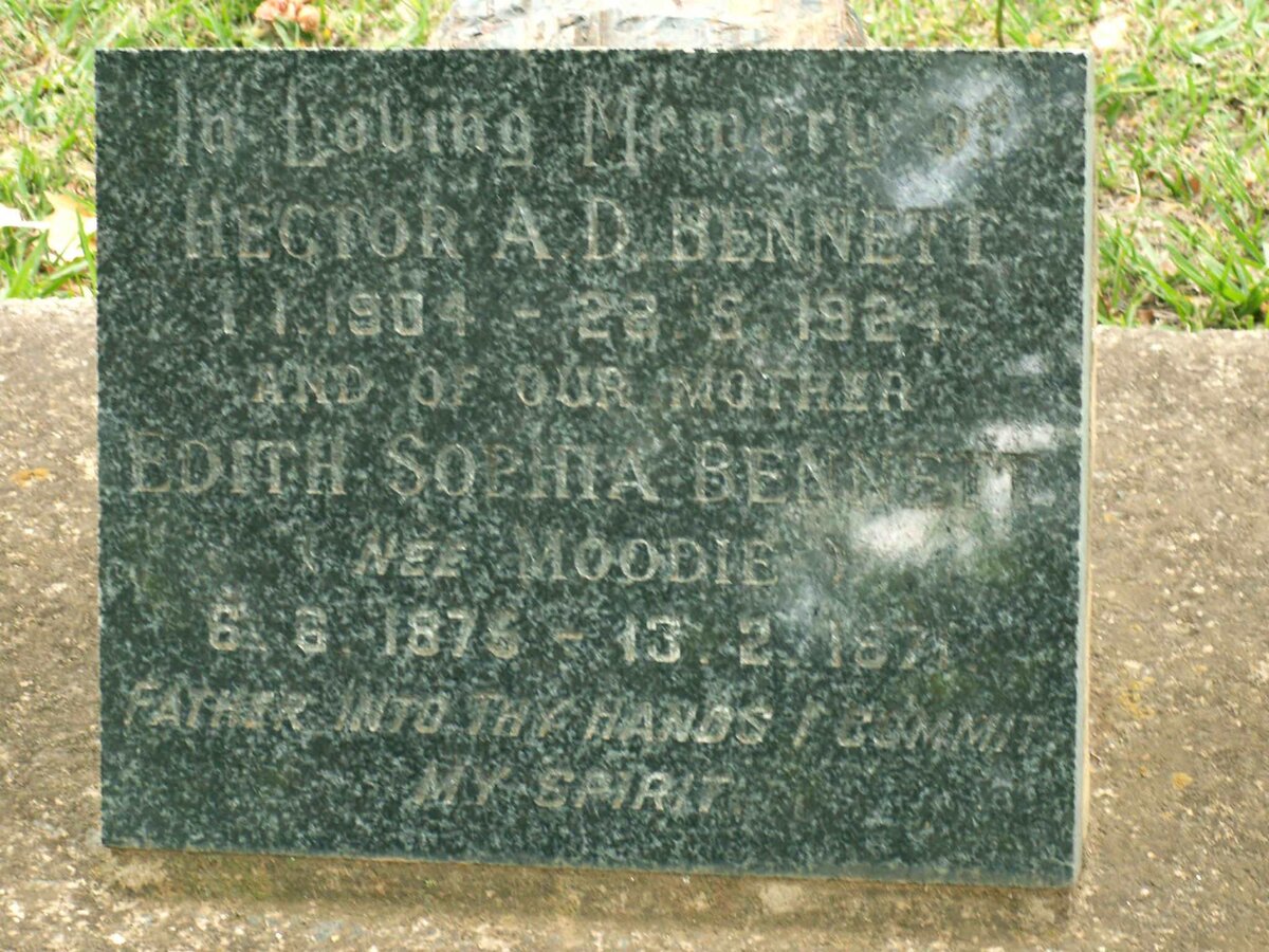 BENNETT Edith Sophia nee MOODIE 1875-1871 :: BENNETT Hector A.D. 1904-1924