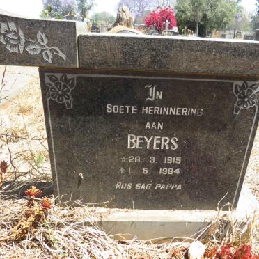 BEHRENS Beyers 1915-1984 & Maria Magdalena Johanna 1916-1998 _2