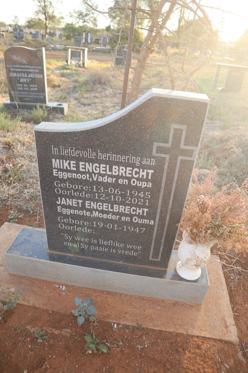 ENGELBRECHT Mike 1945-2021 & Janet 1947-